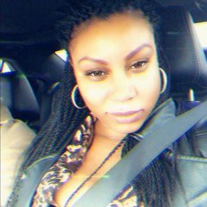 Meet your Posher, Latoya